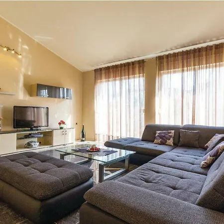 Holiday Casa Eduard